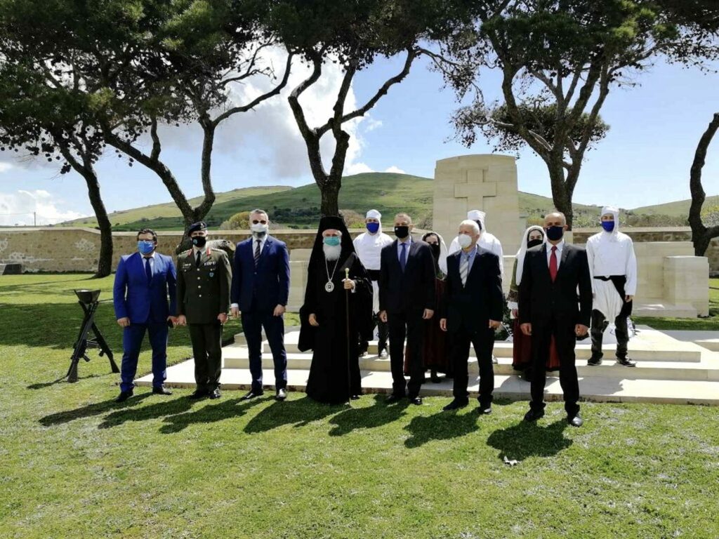 Ο Υφυπουργός Εθνικής Άμυνας Αλκιβιάδης Στεφανής στο Κοινοπολιτειακό Κοιμητήριο Μούδρου Λήμνος