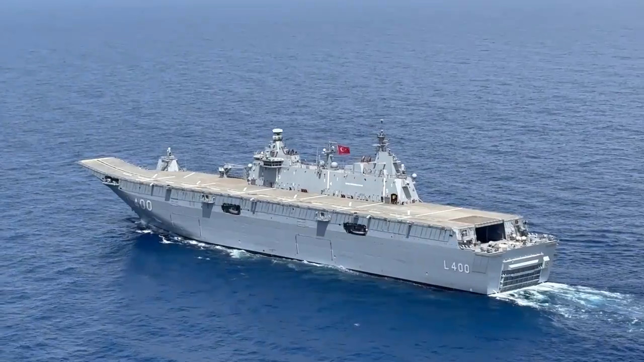 Αεροπλανοφόρο Αμφιβίων Επιχειρήσεων TCG ANADOLU (L-400)