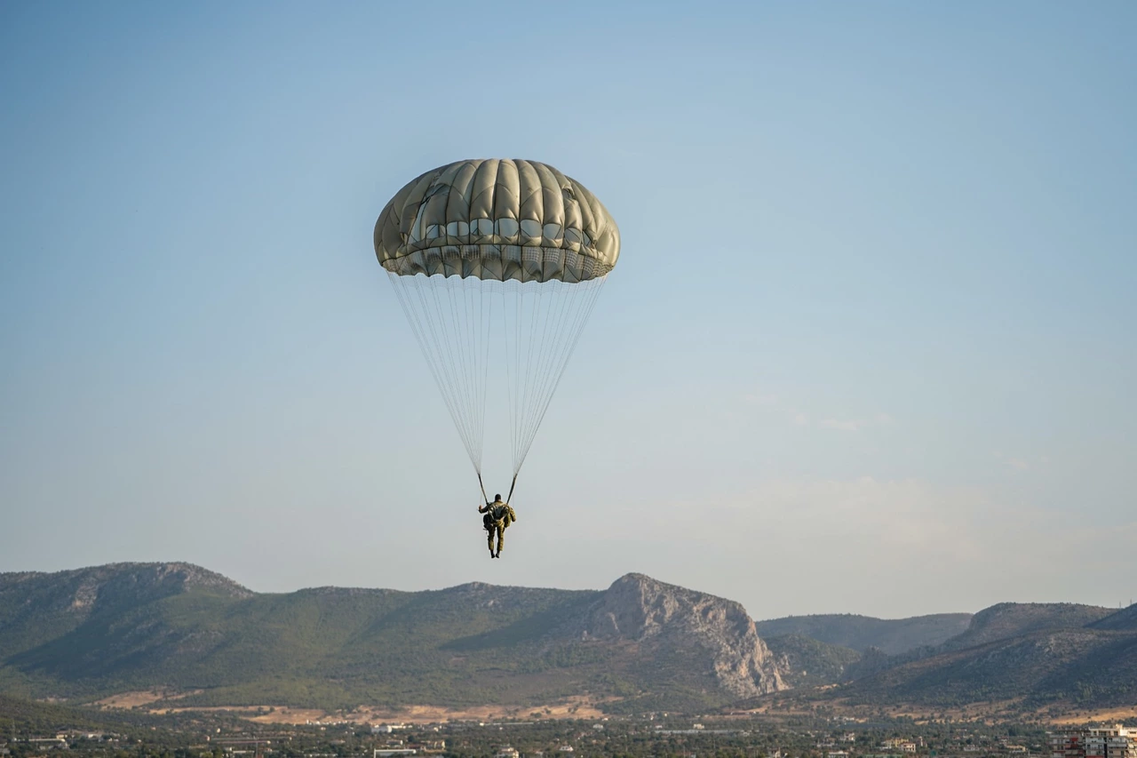 Θαλάσσιο άλμα στατικού ιμάντα