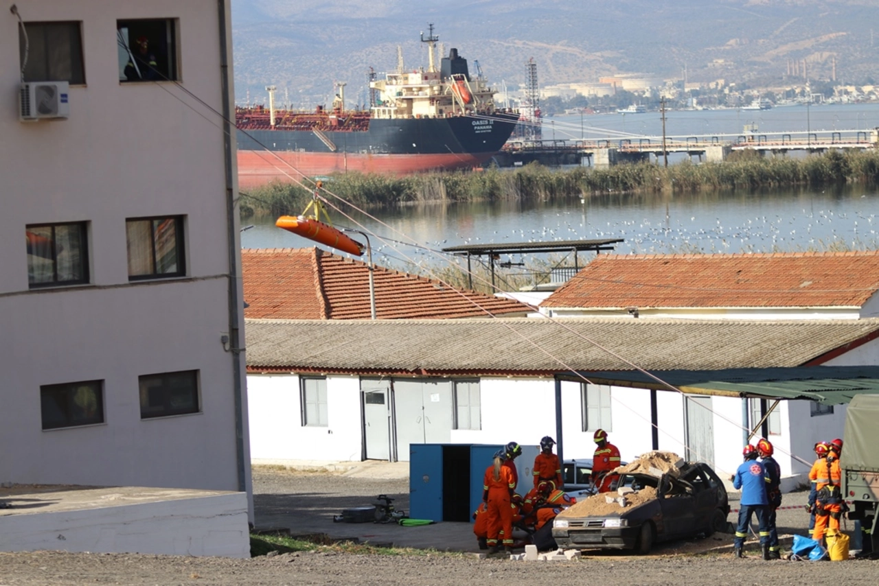 ΤΑΜΣ CLIMATE CHANGE DISASTER RESPONSE CASTLE 24