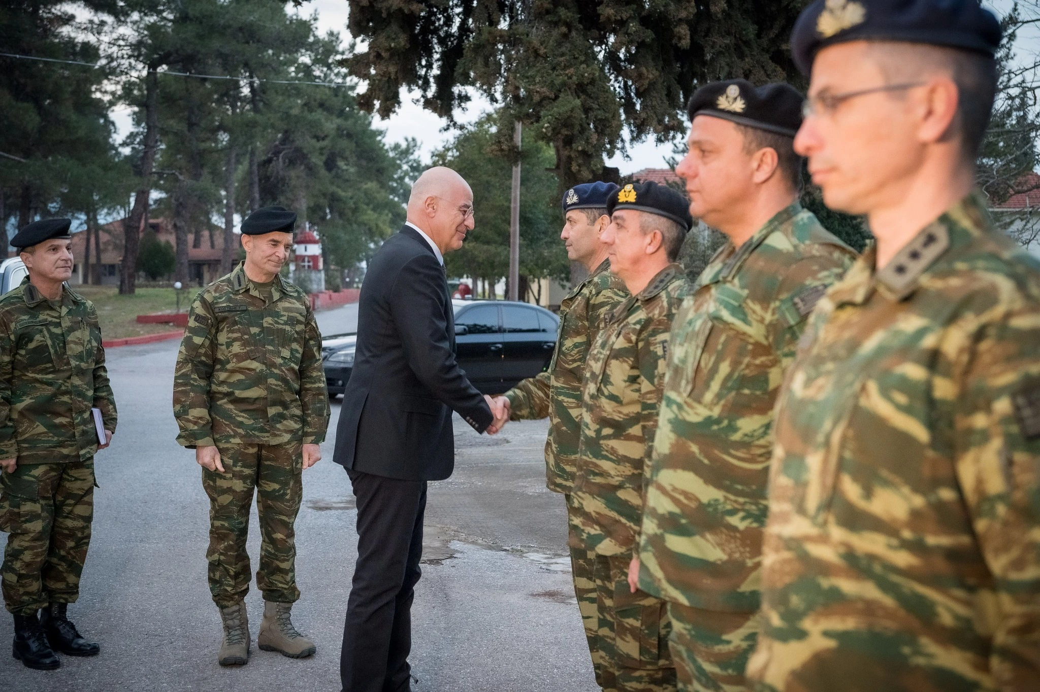 Ο Νίκος Δένδιας στην XXIV Τεθωρακισμένη Ταξιαρχία (24 ΤΘΤ)