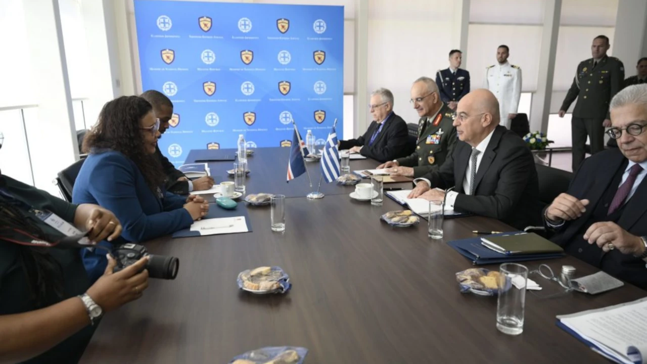 Minister of Defense Nikos Dendias and the Minister of Defense of Cape Verde, Janine Lélis