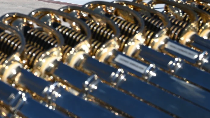 Απονομή ξιφών σε Αξιωματικούς εκ Υπαξιωματικών