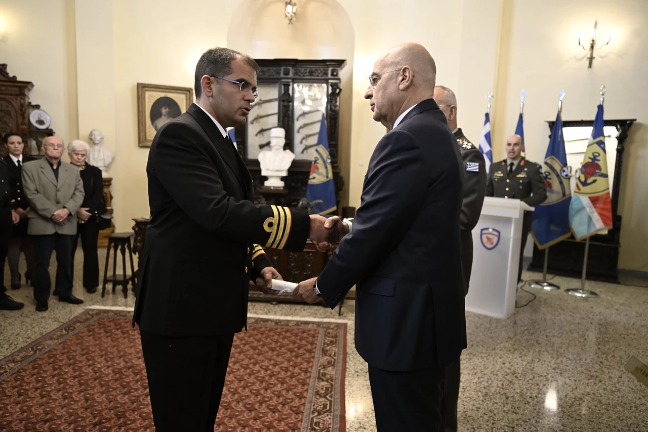 Τελετή απονομής Μεταλλίου Εξαιρέτου Πράξεως στα στελέχη της ελληνικής αποστολής στη Λιβύη