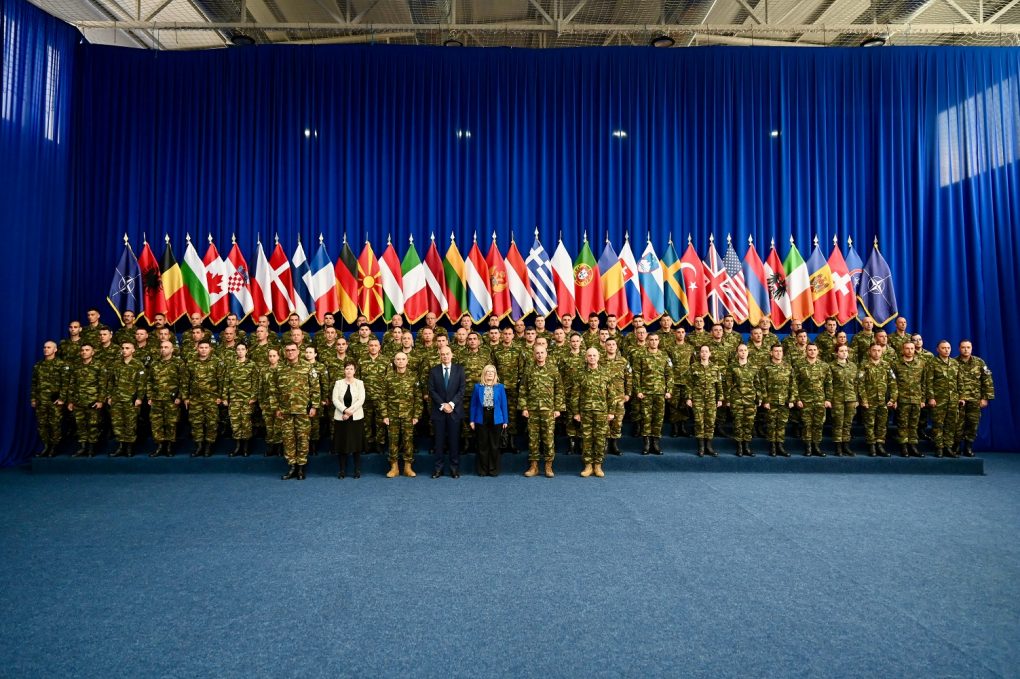 Ο Υπουργός Εθνικής Άμυνας, Νίκος Δένδιας, επισκέφθηκε την Ελληνική Δύναμη Κοσσυφοπεδίου (ΕΛΔΥΚΟ).