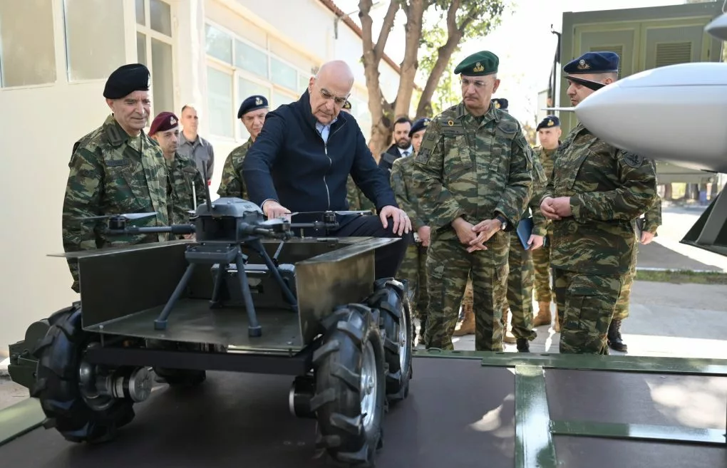 Drones στο 306 Εργοστάσιο Βάσης Τηλεπικοινωνιών (306 ΕΒΤ)