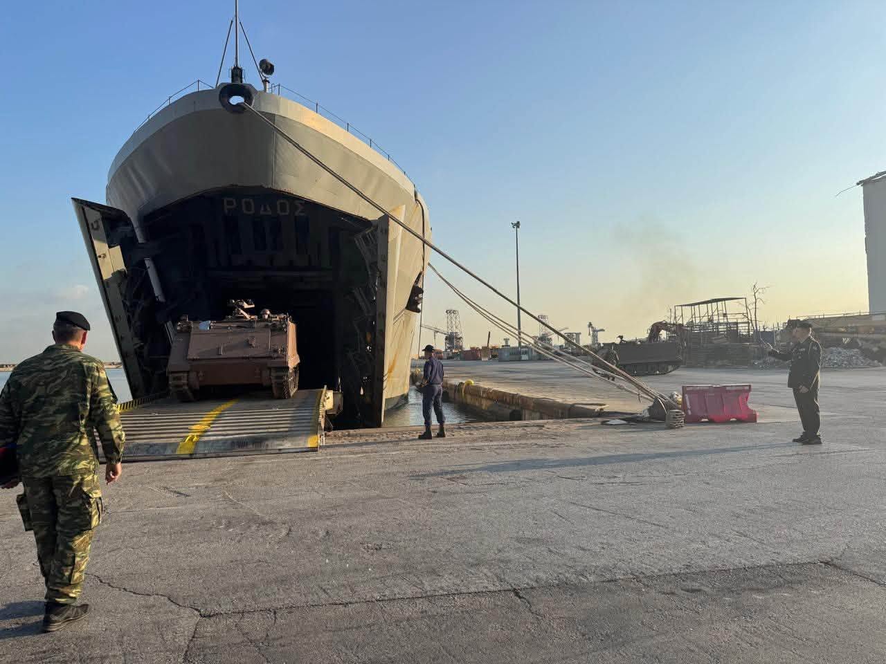 ΥΠΕΘΑ: Δεύτερη αποστολή 13 Μ-113 και 10 STEYR 680M στον Λίβανο
