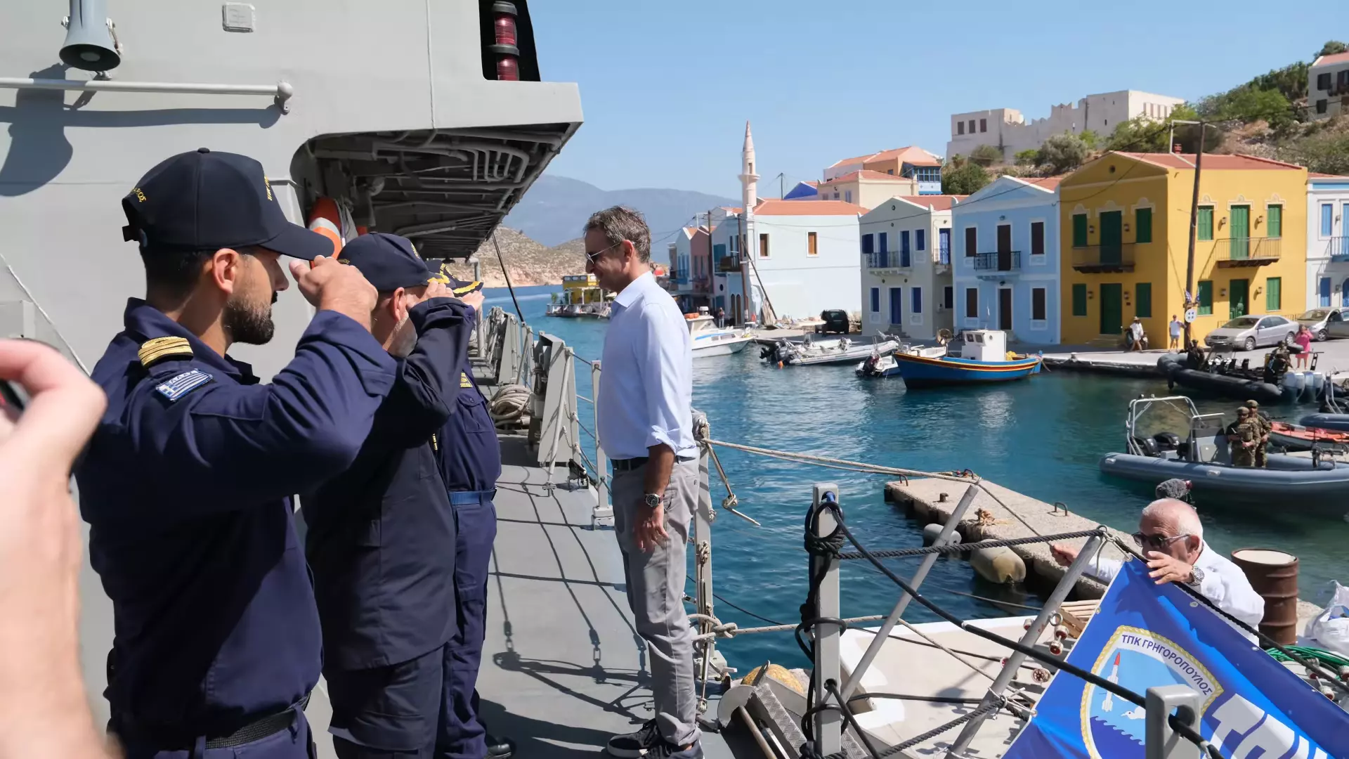 Ο Πρωθυπουργός Κυριάκος Μητσοτάκης Ταχύ Περιπολικό Κατευθυνόμενων Βλημάτων (ΤΠΚ) "Υποπλοίαρχος ΓΡΗΓΟΡΟΠΟΥΛΟΣ" (P 70)