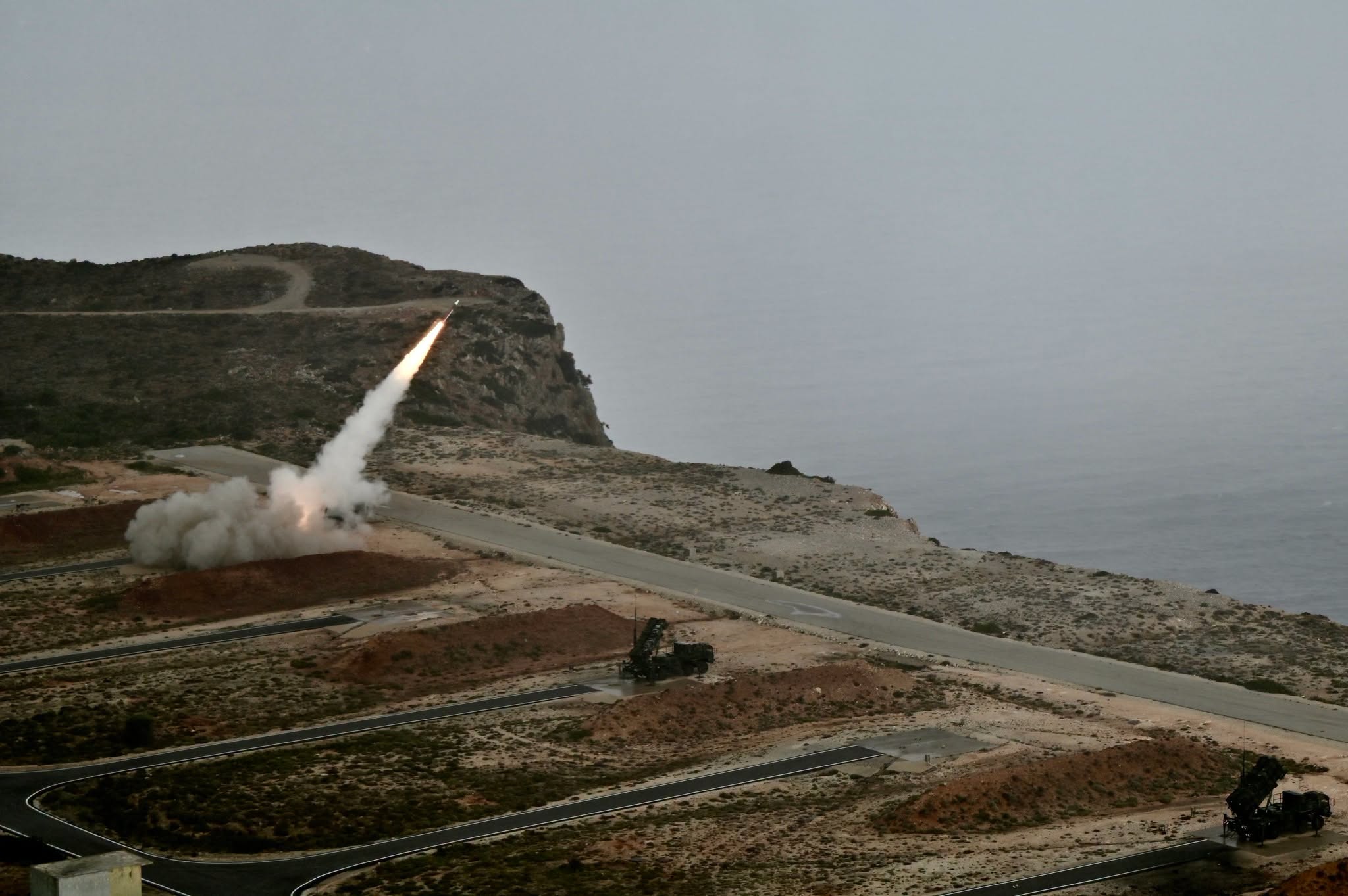 SPARTAN ARROW 2026: Βολές γερμανικών PATRIOT και LEFLASYS-OZELOT στο Πεδίο Βολής Κρήτης