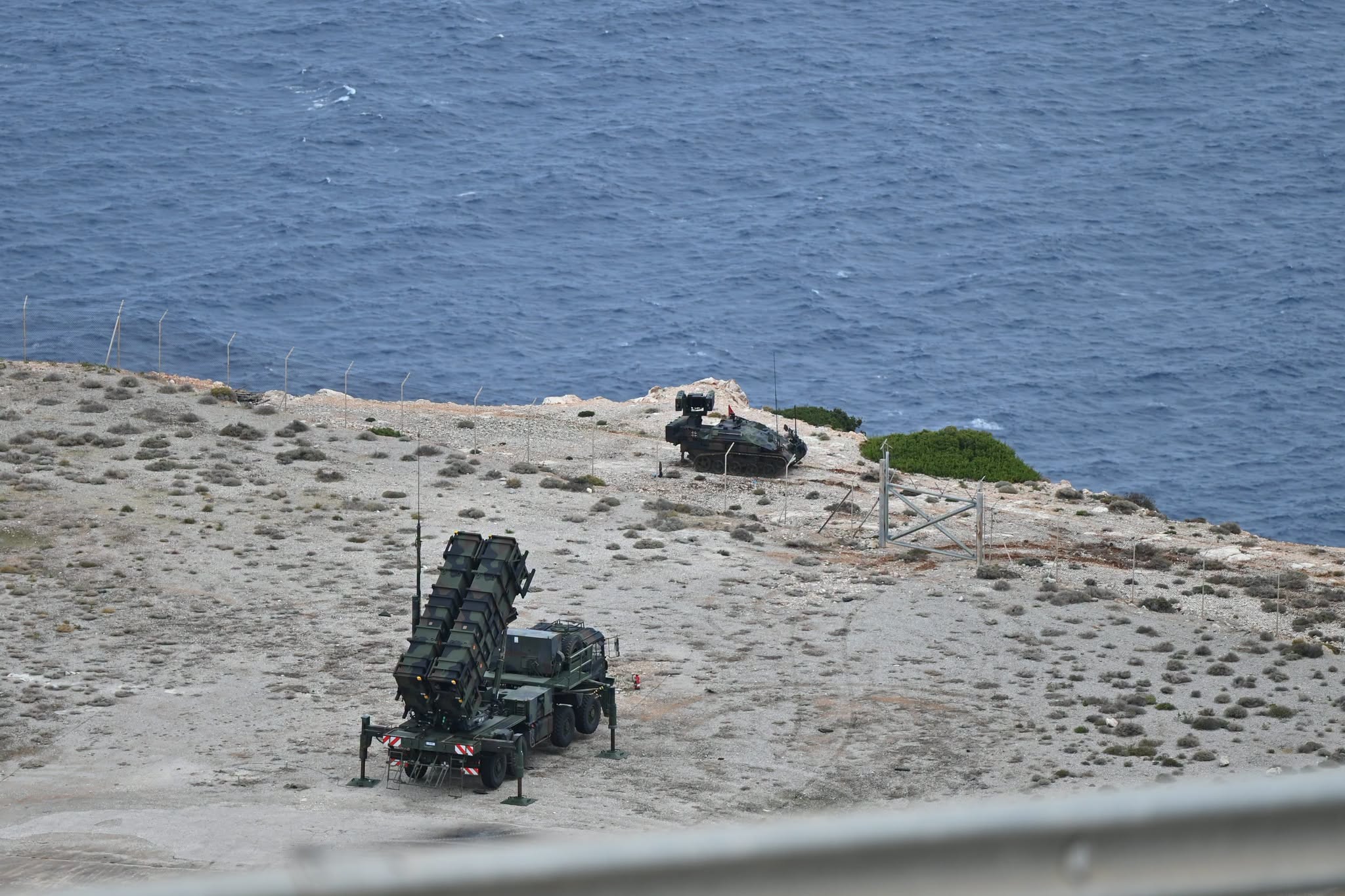 SPARTAN ARROW 2026: Βολές γερμανικών PATRIOT και LEFLASYS-OZELOT στο Πεδίο Βολής Κρήτης